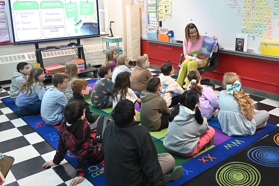 Celebrating Read Across America Day at Laurel Ledge Elementary!