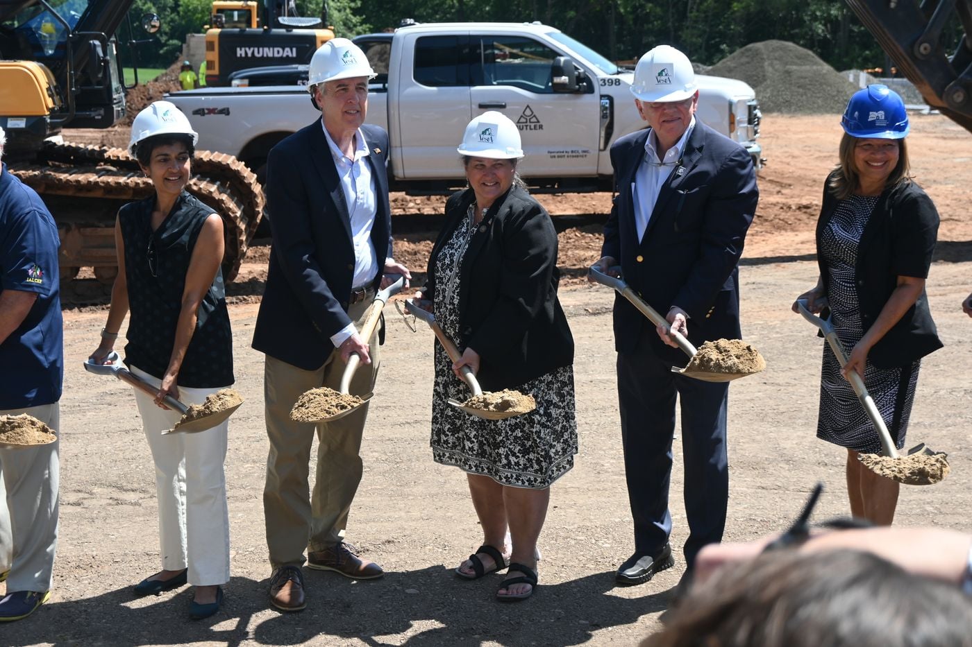 Rep. Veach Celebrates Groundbreaking for Affordable Senior Housing Complex