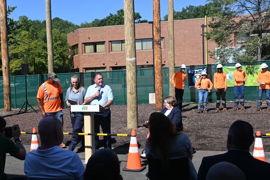 Rutigliano Attends UI and SCG Trade Internship Graduation
