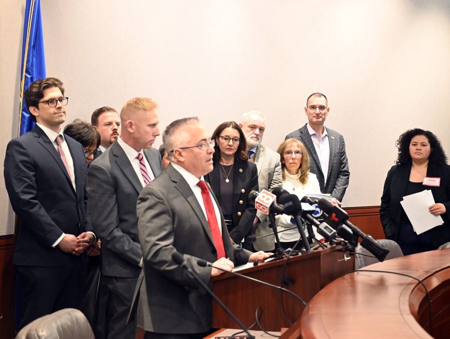 Rep. Weir Fights for Parental Choice 